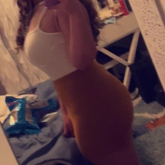 Small orange Forever 21 Mini Skirt - Picture 4 of 4